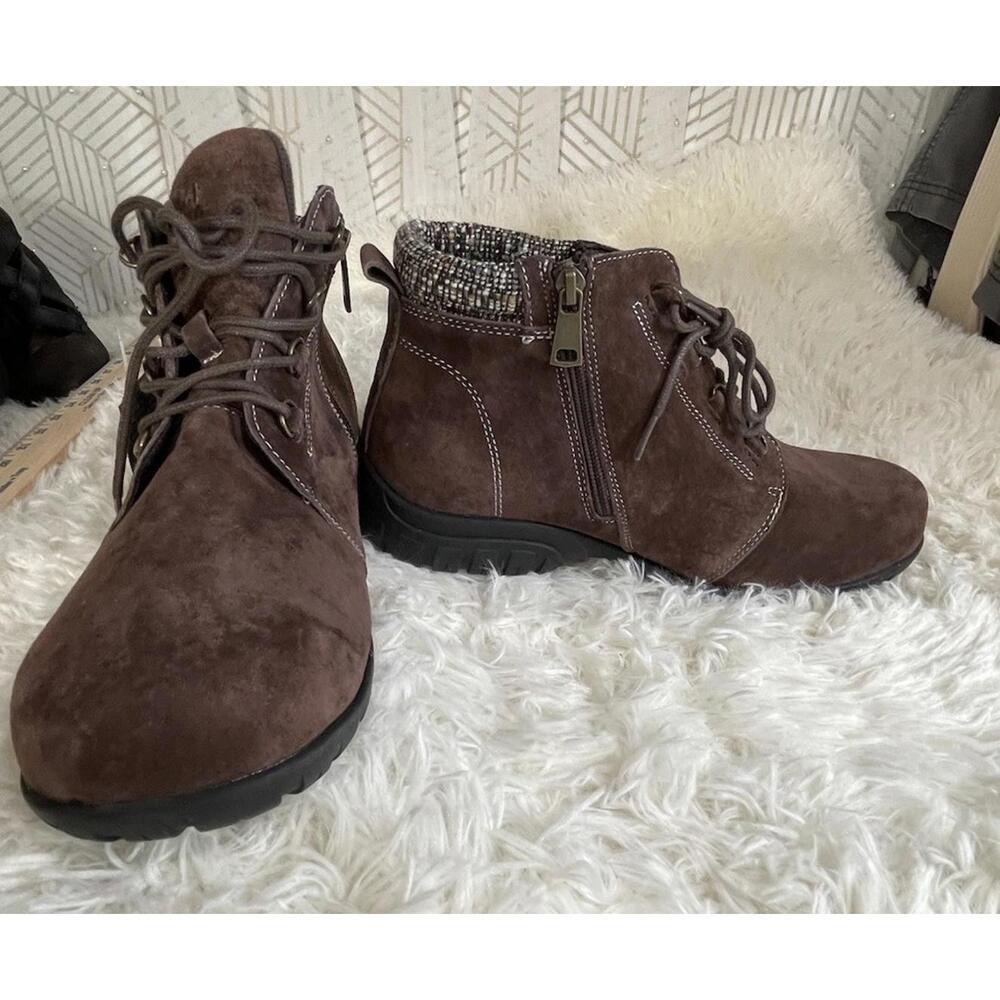 NWOB Propet Delaney Suede Ankle Boot Brown Water & Slip Resistant Women's 10